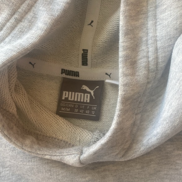 Like new Puma hoodie - Picture 3 of 3